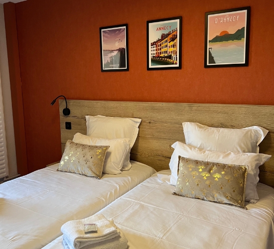 Village-vacances à Annecy, chambre