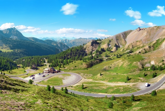 Village-vacances à la montagne, Col du Galibier