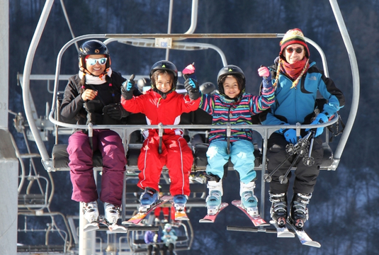 Village-vacances au ski, skier sur le domaine Galibier-Thabor