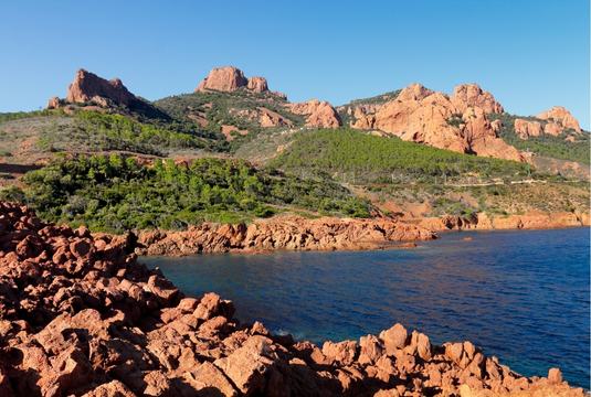 Village-vacances en Provence, Massif de l'Esterel