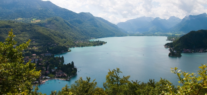 Séjours randonnées sur les hauteurs du lac d'Annecy, vue lac