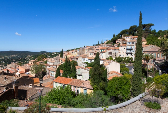 Village-vacances dans le Var, Bormes-les-Mimosas